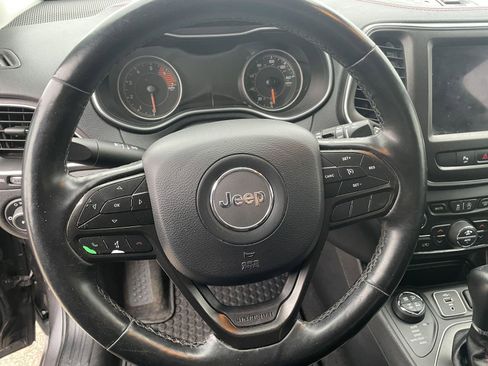 Used 2020 Jeep Cherokee Trailhawk w/ Cold Weather Group image 13