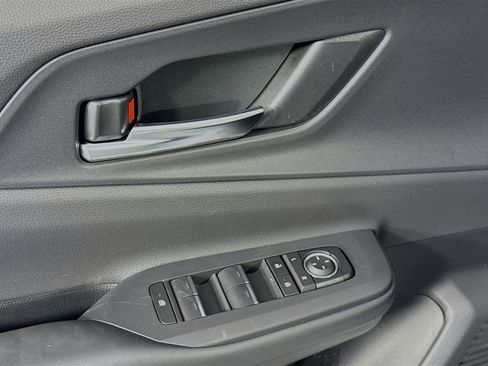 New 2026 Toyota Prius Plug-In Hybrid image 22