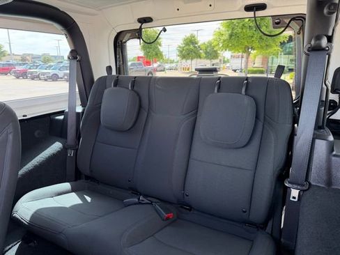 Used 2021 Jeep Wrangler Sport S image 20