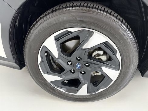 Used 2024 Subaru Crosstrek 2.5i Limited AWD/4WD image 29