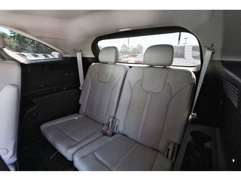 Used 2024 Kia Sorento SX FWD image 11