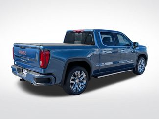 Used 2025 GMC Sierra 1500 Denali w/ Denali Reserve Package AWD/4WD video 3