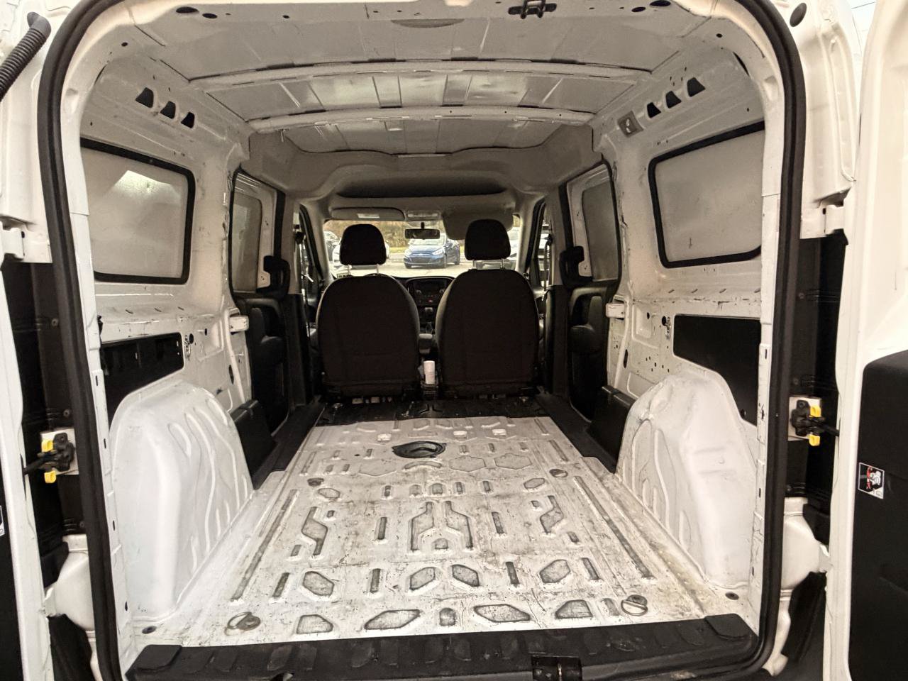 Used 2015 RAM ProMaster City Tradesman FWD image 20