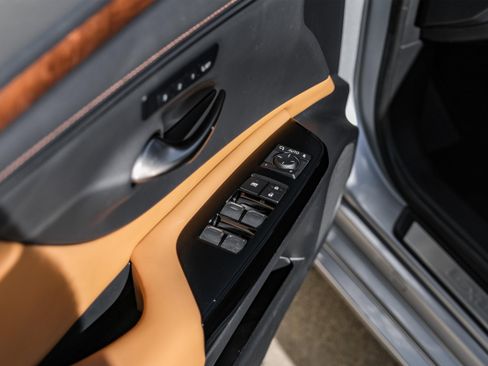 Used 2022 Lexus ES 350 w/ Premium Package image 40