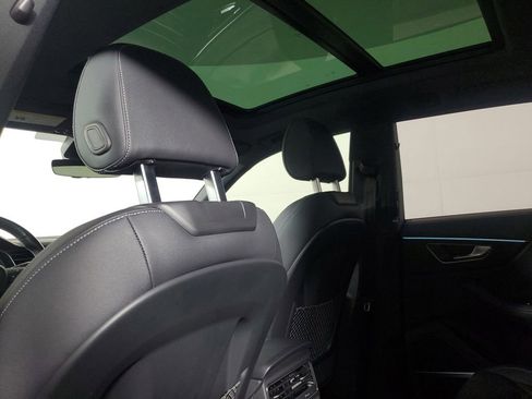 Used 2023 Audi Q8 Premium Plus image 14