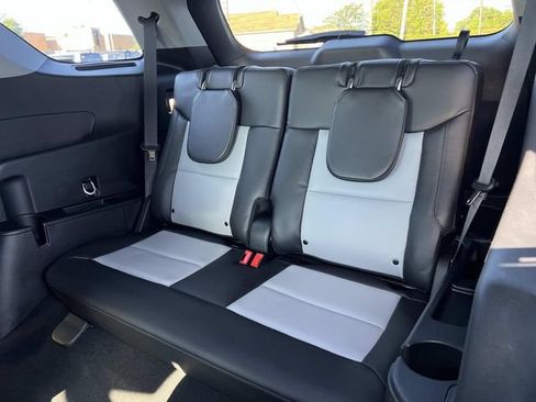 Certified 2023 Ford Explorer XLT w/ Equipment Group 202A AWD/4WD image 15