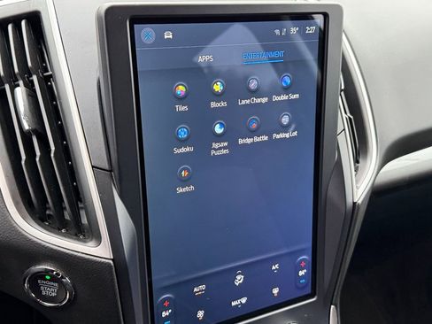 Certified 2022 Ford Edge SE w/ Black Appearance Package image 23