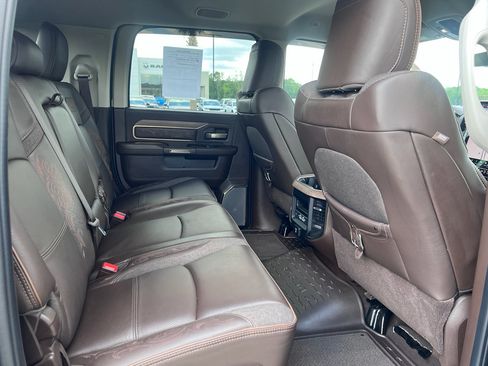 Certified 2025 RAM 2500 Limited AWD/4WD image 11