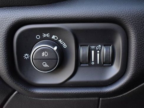 Used 2022 RAM 2500 Laramie image 25