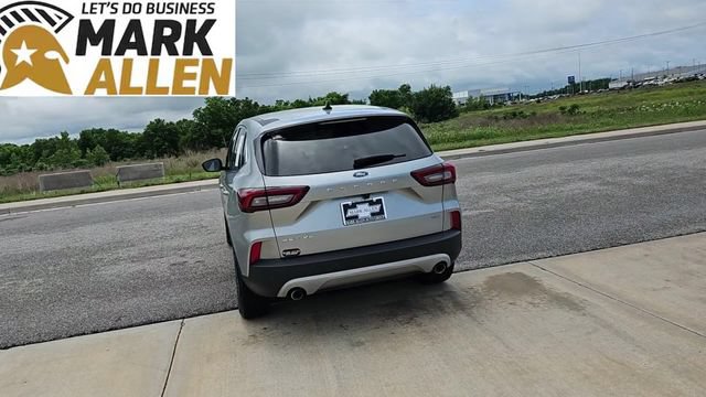 Used 2023 Ford Escape Active FWD image 7