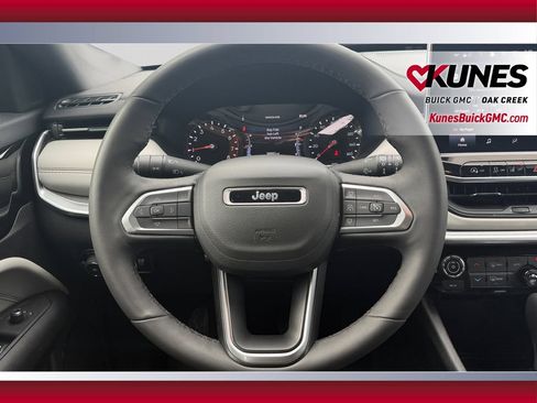 Used 2025 Jeep Compass Limited AWD/4WD image 15