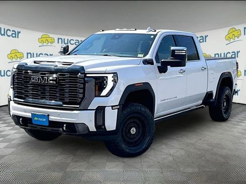 Used 2024 GMC Sierra 2500 Denali Ultimate AWD/4WD image 12