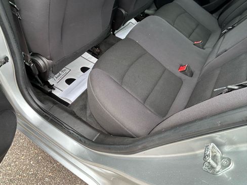 Used 2015 Chevrolet Cruze LT FWD image 9