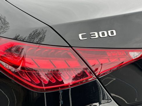 Used 2025 Mercedes-Benz C 300 Sedan image 12