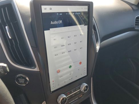 Used 2024 Ford Edge SEL image 21