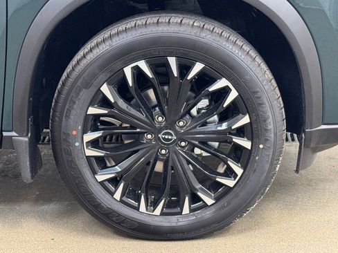 New 2026 Nissan Rogue SV image 4