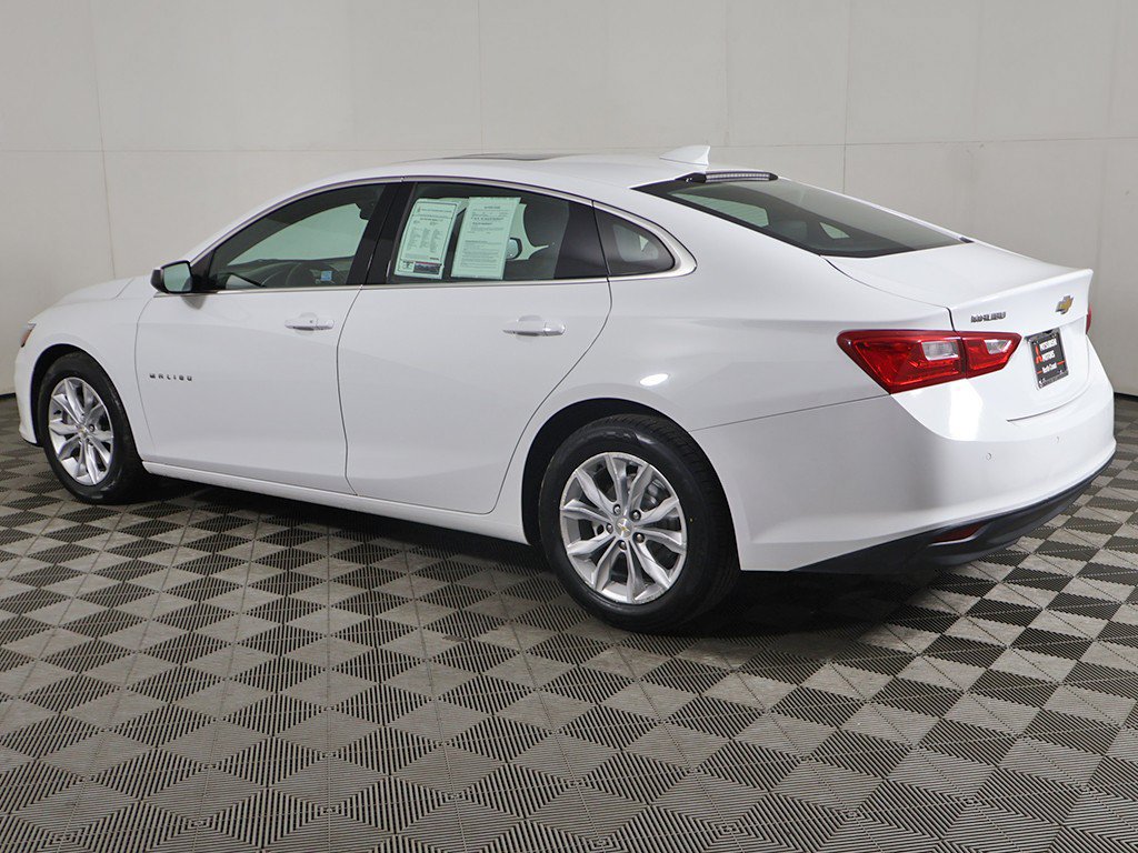 Used 2024 Chevrolet Malibu LT FWD image 12