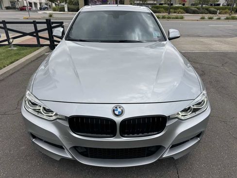 Used 2018 BMW 340i Sedan RWD image 11