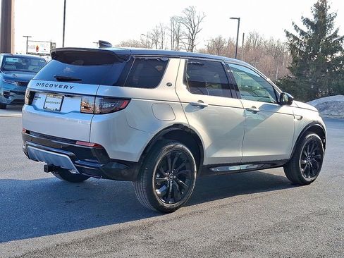 New 2025 Land Rover Discovery Sport Dynamic SE image 3