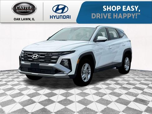 Used 2025 Hyundai Tucson SE FWD image 1