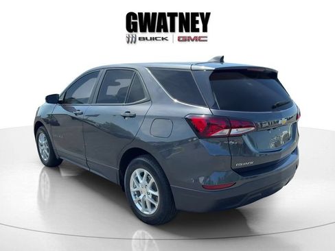 Used 2022 Chevrolet Equinox LS w/ LS Convenience Package FWD image 7