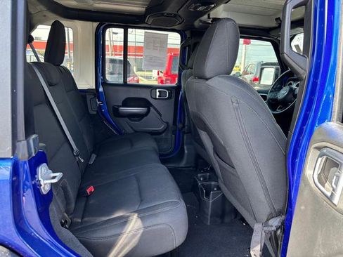 Used 2019 Jeep Wrangler Unlimited Sport S image 13