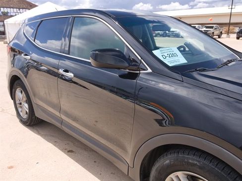 Used 2018 Hyundai Santa Fe Sport FWD image 10