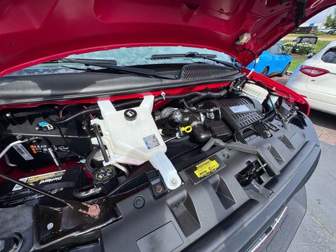 Used 2017 GMC Savana 3500 image 31