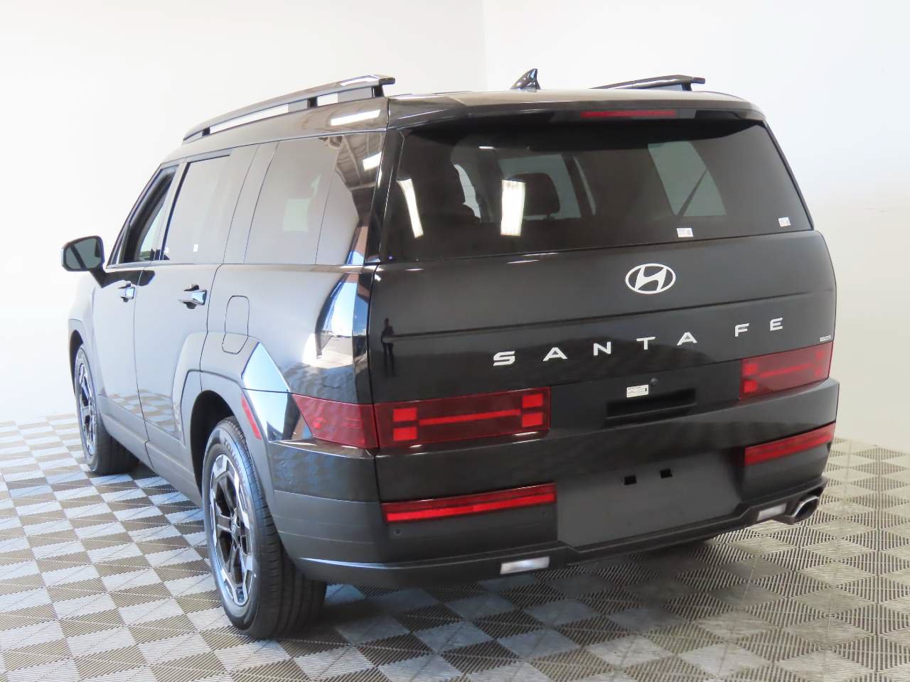 Used 2025 Hyundai Santa Fe SEL AWD/4WD image 3