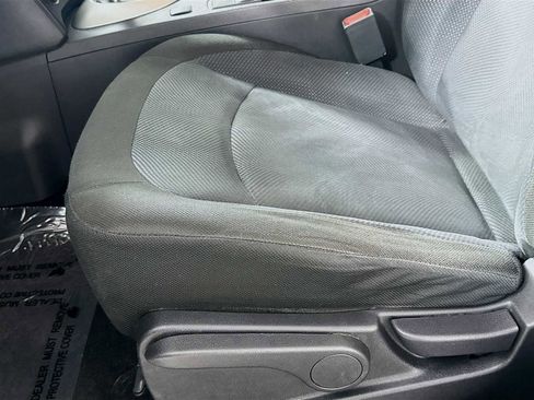 Used 2015 Nissan Rogue S w/ Convenience Package FWD image 17