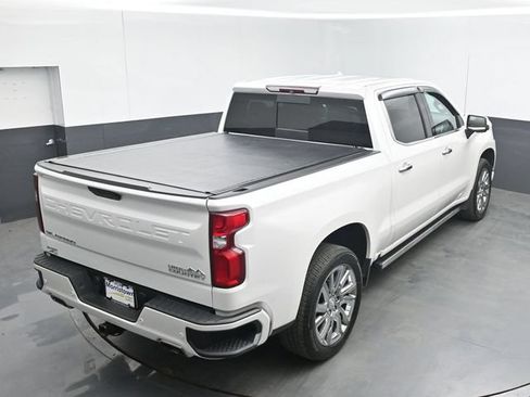 Used 2019 Chevrolet Silverado 1500 High Country w/ High Country Premium Package AWD/4WD image 40
