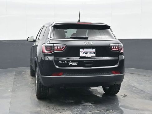 Used 2025 Jeep Compass Sport w/ Mopar Graphics Package AWD/4WD image 3