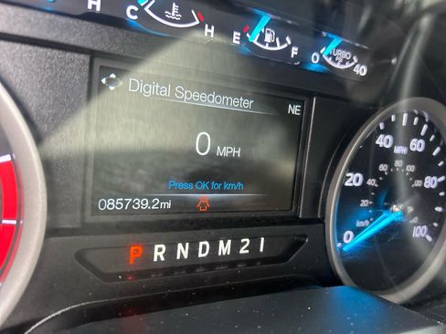Used 2019 Ford F250 XLT w/ XLT Value Package AWD/4WD image 17