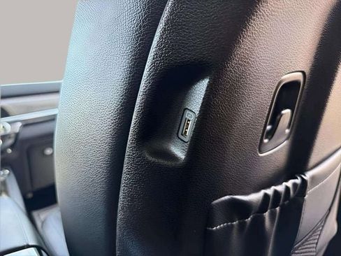 Used 2022 Kia Telluride EX FWD image 18