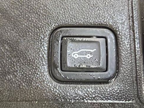 Used 2021 GMC Terrain SLT w/ Infotainment Package II FWD image 21