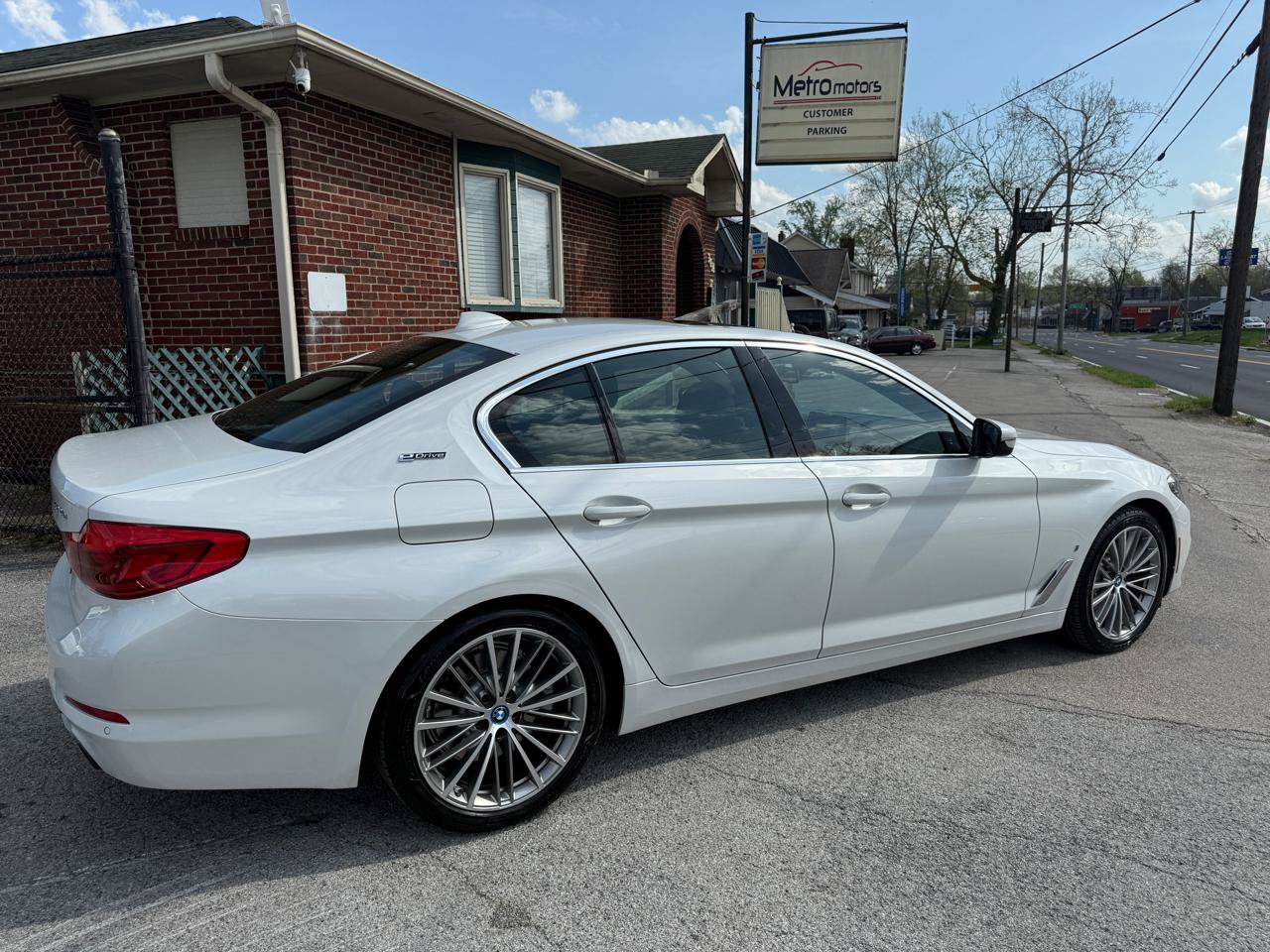 Used 2019 BMW 530e w/ Convenience Package RWD image 34
