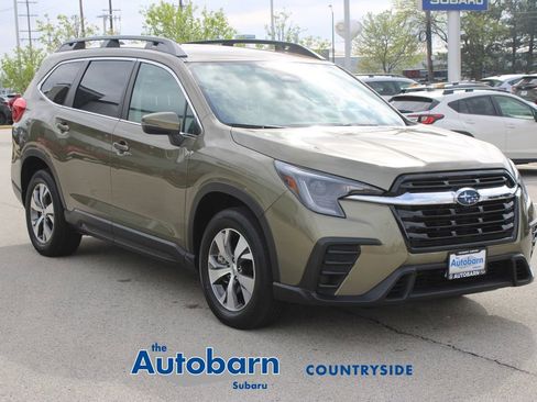 Certified 2023 Subaru Ascent Premium w/ Convenience Package AWD/4WD image 3