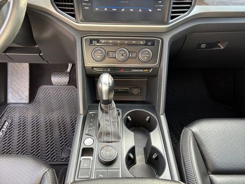 Used 2021 Volkswagen Atlas Cross Sport SE image 20