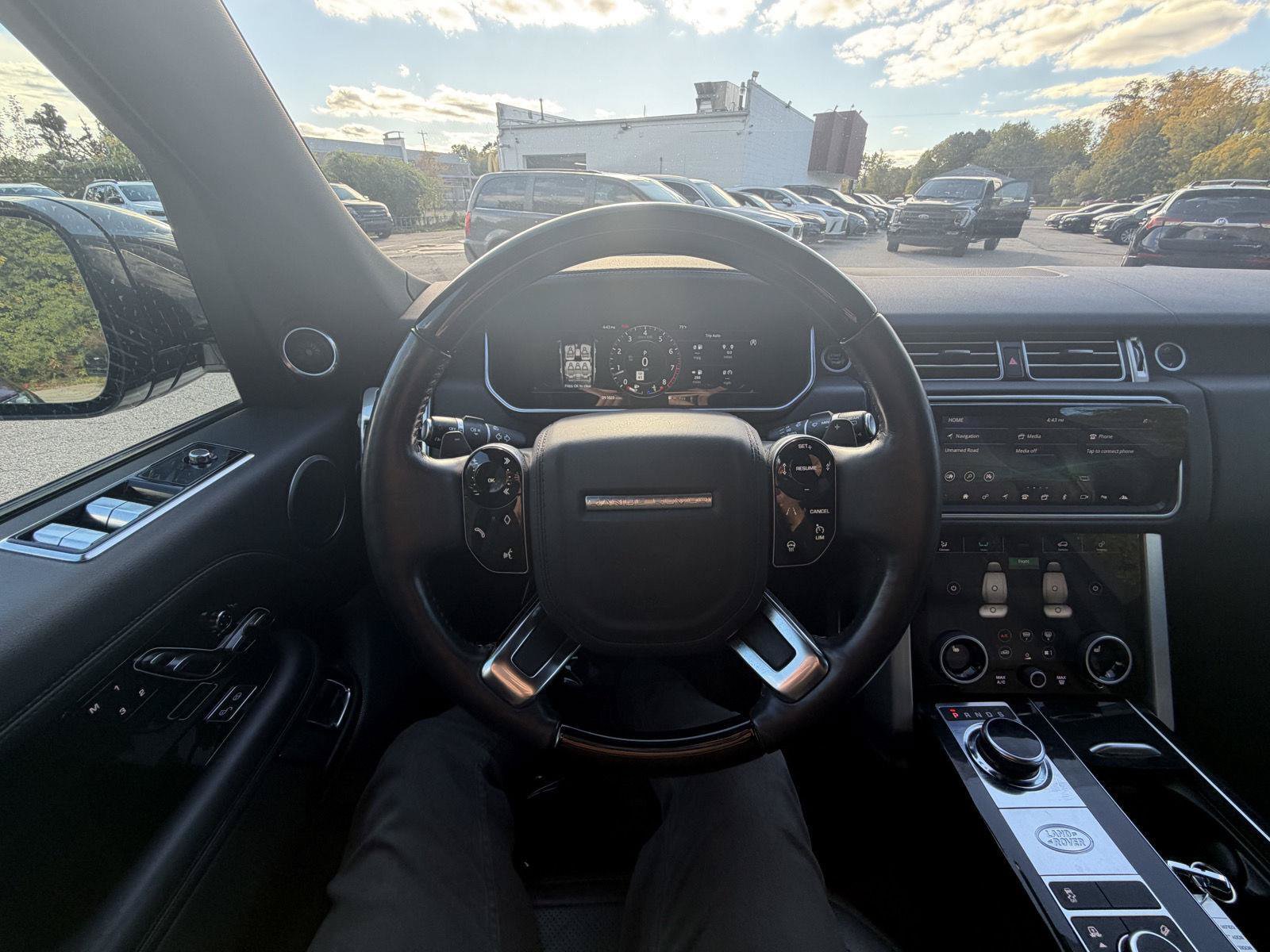 Used 2018 Land Rover Range Rover HSE AWD/4WD image 14