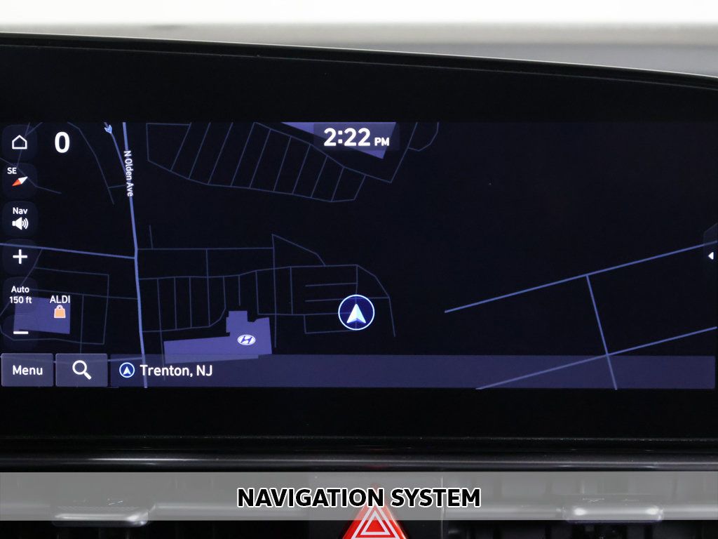 Certified 2024 Hyundai Elantra SEL w/ Convenience Package FWD image 3