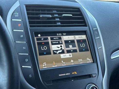 Used 2017 Lincoln MKC Select w/ Select Plus Package AWD/4WD image 21