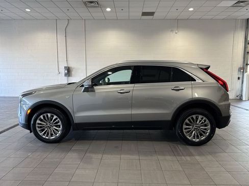 Certified 2025 Cadillac XT4 Premium Luxury FWD image 2