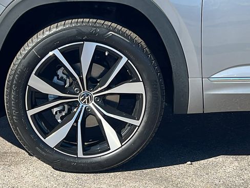 New 2026 Volkswagen Atlas SEL Premium R-Line AWD/4WD image 9
