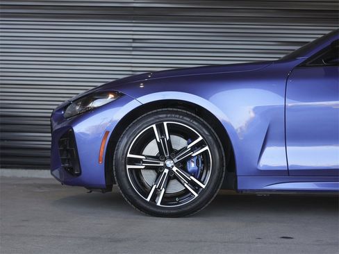 Used 2022 BMW 440i xDrive Convertible w/ Premium Package image 14