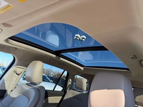 Used 2023 Lincoln Aviator AWD w/ Premium Package image 32