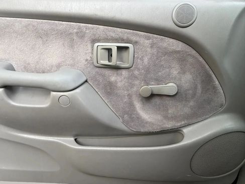 Used 2002 Toyota Tacoma 2WD Xtracab image 35