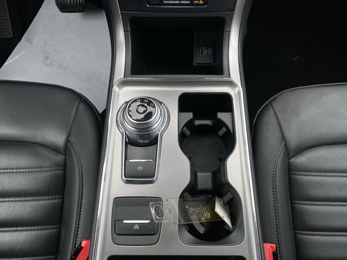 Used 2022 Ford Edge SEL w/ Class II Trailer Tow Package image 24