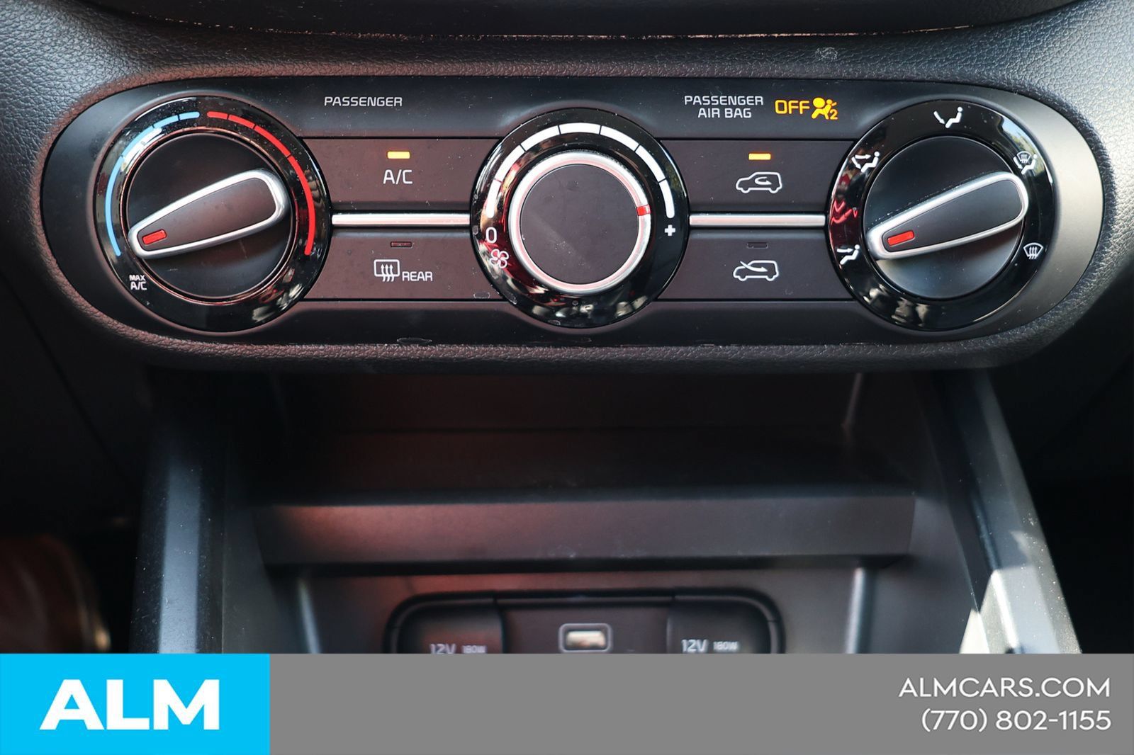Used 2025 Kia Soul LX w/ LX Technology Package FWD image 31