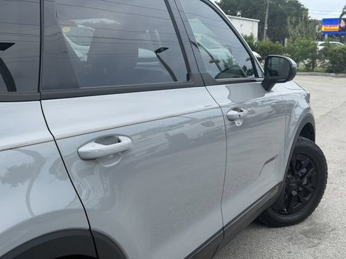 Used 2025 Kia Telluride AWD image 8