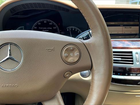 Used 2007 Mercedes-Benz S 550 4MATIC image 12